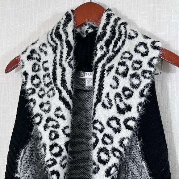 Spense Fuzzy Animal Print Soft Swag Sweater Vest Cardigan Size LP - Picture 4 of 12